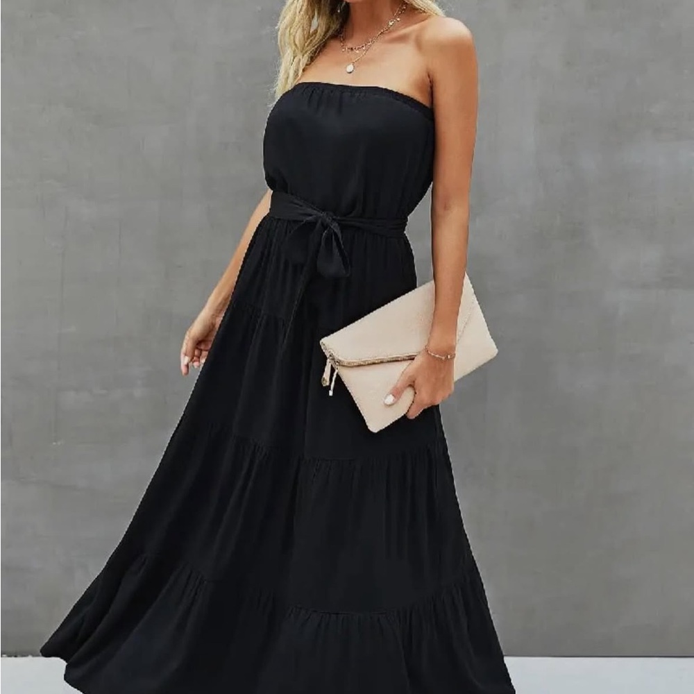 Chic Black Strapless Dress
